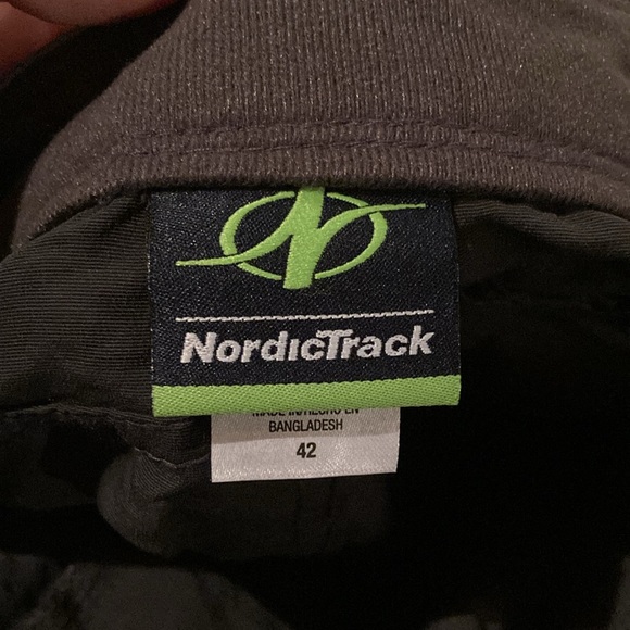 Bundle 2 NWT Nordic Track mountain shorts - Picture 9 of 11